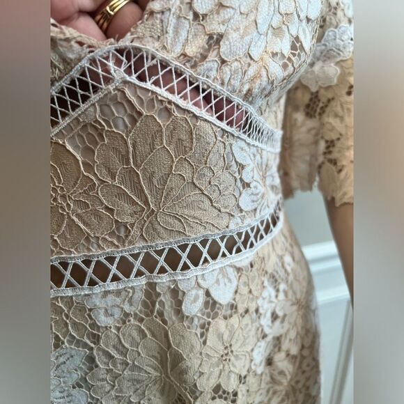 Saylor Maggie Lace Dress - Size Medium - Picture 5 of 8